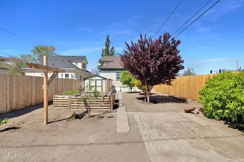 Exterior - 1701 C St, Sparks, NV 89431 photo 10 of 12