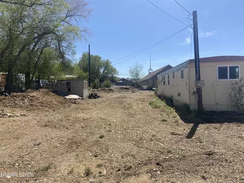 5428 Lupin Dr, Sun Valley, NV 89433