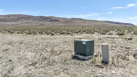 49 Desert Wells Cir, Stagecoach, NV 89429