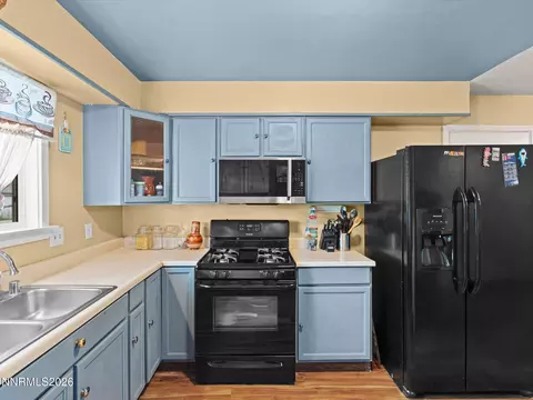 Kitchen - 2575 E 9th St, Reno, NV 89512 photo 2 of 3
