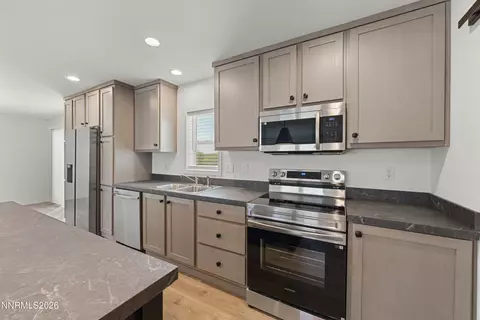 232 Caleb Ct, Sun Valley, NV 89433 photo 6