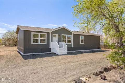 1735 Fort Churchill Rd, Silver Springs, NV 89429