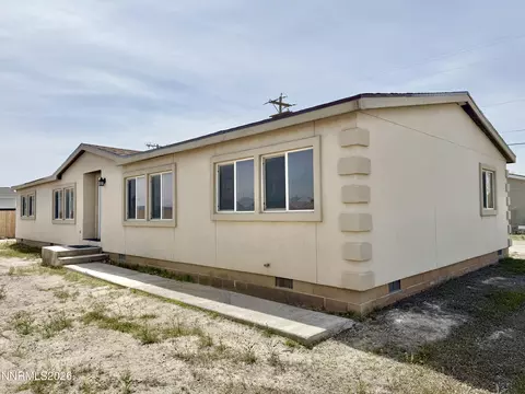 356 S Sonoma St, Battle Mountain, NV 89820