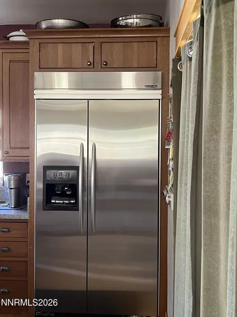 Kitchen - 15 Wine Glass Way, Kingston, NV 89310 photo 7 of 9