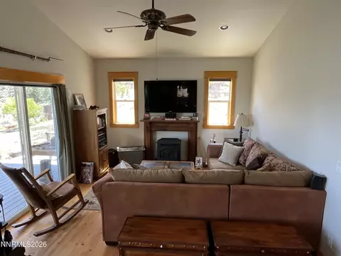 Living - 15 Wine Glass Way, Kingston, NV 89310 photo 2 of 6