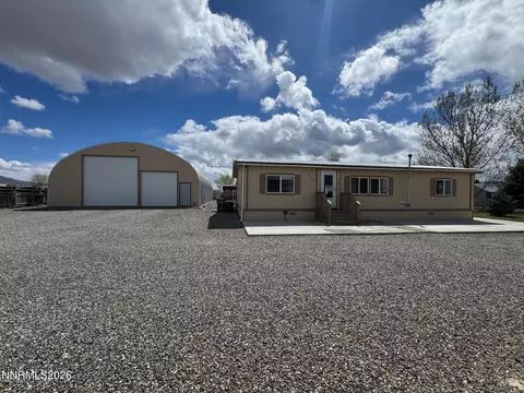 6300 Sandi Dr, Winnemucca, NV 89445