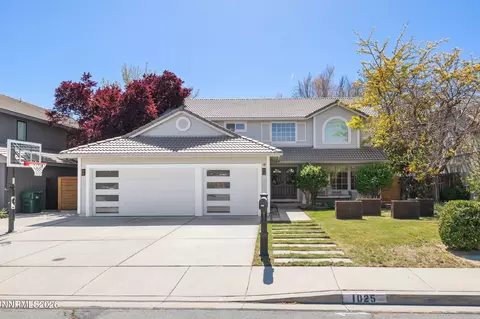 1025 Country Ridge Dr, Sparks, NV 89434