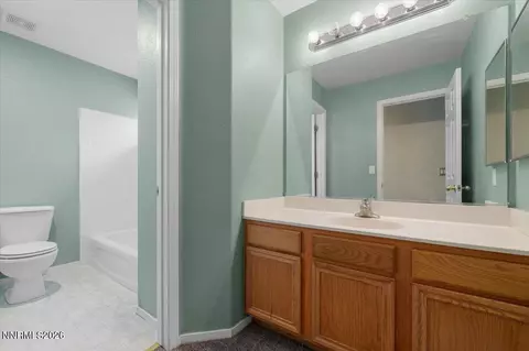 Bath - 4520 Great Falls Loop, Reno, NV 89511 photo 3 of 3