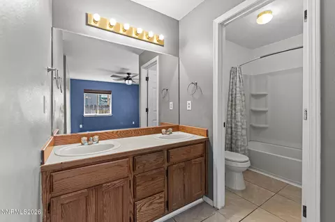 Bath - 630 Keppel St, Fallon, NV 89406 photo 2 of 3
