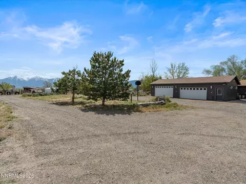 2530 Henning Ln, Minden, NV 89423