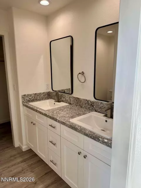 Bath - 5910 Arvilla Ln, Fallon, NV 89406 photo 1 of 3