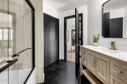 Bath - 3020 Malapi Way, Sparks, NV 89431 photo 6 of 7