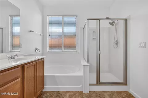 Bath - 1096 Crown View Dr, Reno, NV 89523 photo 2 of 5