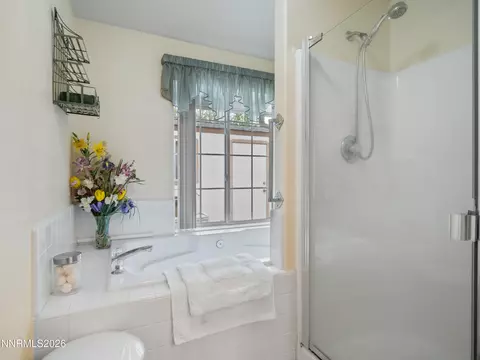 Bath - 3580 Haystack Dr, Carson City, NV 89705 photo 2 of 4