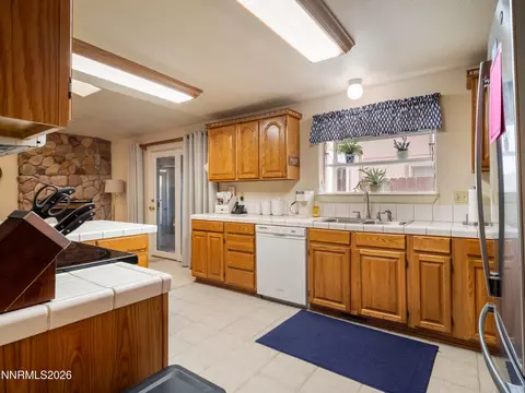 Kitchen - 3580 Haystack Dr, Carson City, NV 89705 photo 3 of 4