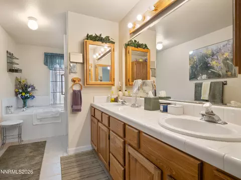 Bath - 3580 Haystack Dr, Carson City, NV 89705 photo 1 of 4