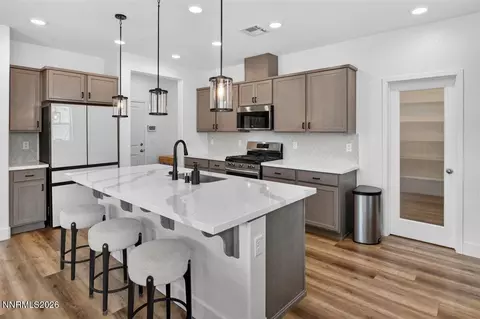 Kitchen - 55 Eclipse Ct, Carson City, NV 89705 photo 2 of 4