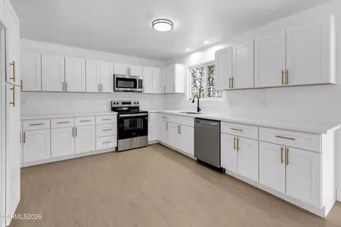 10130 Manassas Dr, Reno, NV 89508