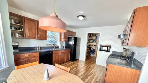 Kitchen - 525 E Taylor St, Reno, NV 89502 photo 2 of 4