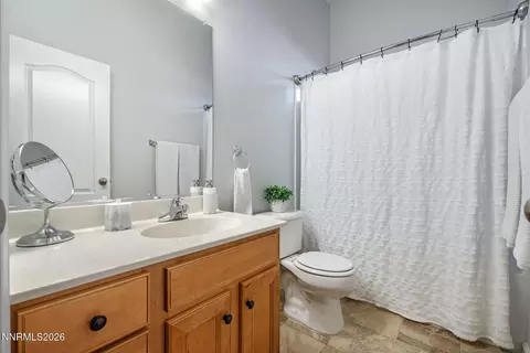 Bath - 455 Cortono Dr, Reno, NV 89521 photo 3 of 3