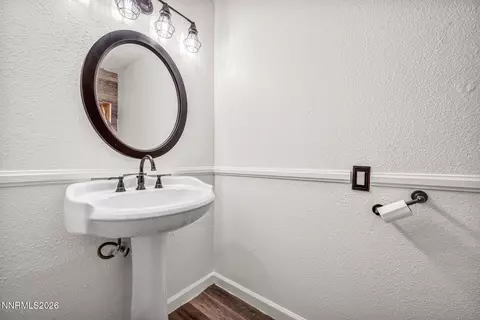 Bath - 8614 Strutter Way, Reno, NV 89506 photo 1 of 4