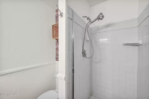 Bath - 8614 Strutter Way, Reno, NV 89506 photo 2 of 4