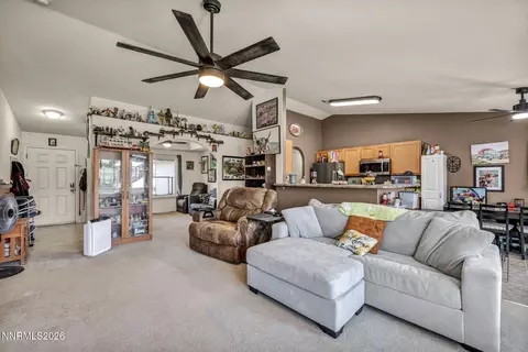 Living - 1250 Eagle Rock Rd, Fallon, NV 89406 photo 2 of 4