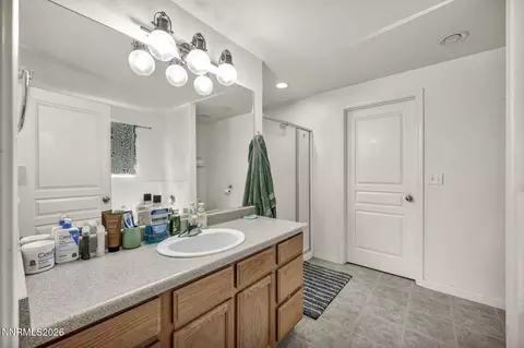 Bath - 1250 Eagle Rock Rd, Fallon, NV 89406 photo 2 of 3