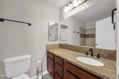 Bath - 1701 Clover Leaf Dr, Sparks, NV 89434 photo 2 of 2
