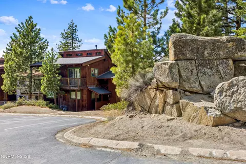 706 Gary Ln #B OR 2, Stateline, NV 89449