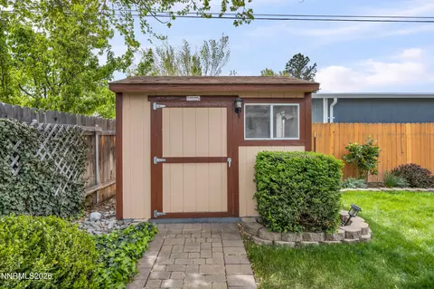 Exterior - 1065 Beldon Way, Reno, NV 89503 photo 5 of 7