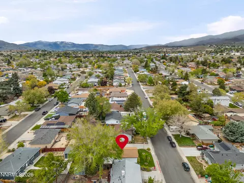 View/Area - 1065 Beldon Way, Reno, NV 89503 photo 8 of 11