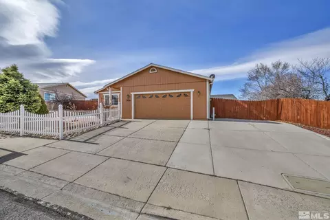 5620 Tassel Dr, Sun Valley, NV 89433