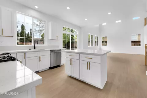 2158 Capri Ln, Sparks, NV 89434