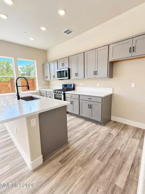 182 Silver Peak Loop #2, Carson City, NV 89701