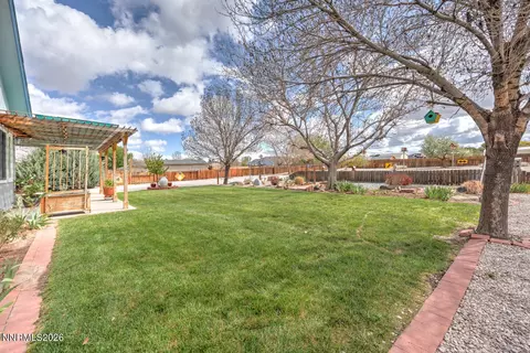 Exterior - 1100 Venturacci Ln, Fallon, NV 89406 photo 3 of 5