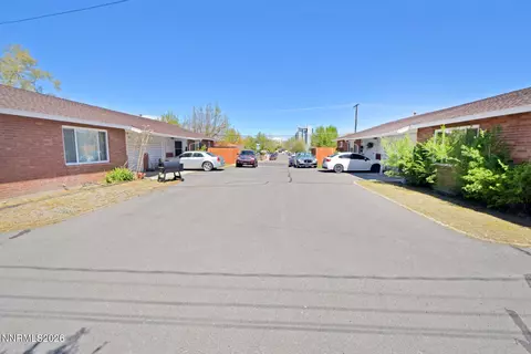 962 Roberts St, Reno, NV 89502