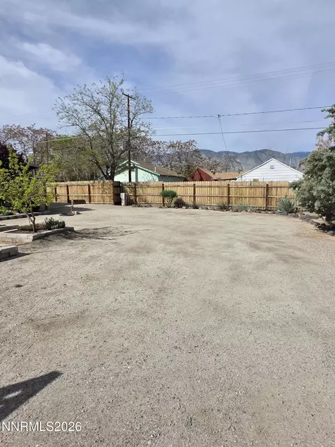 Exterior - 359 E St, Hawthorne, NV 89415 photo 12 of 13