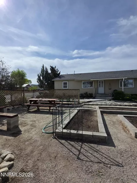 Exterior - 359 E St, Hawthorne, NV 89415 photo 8 of 13