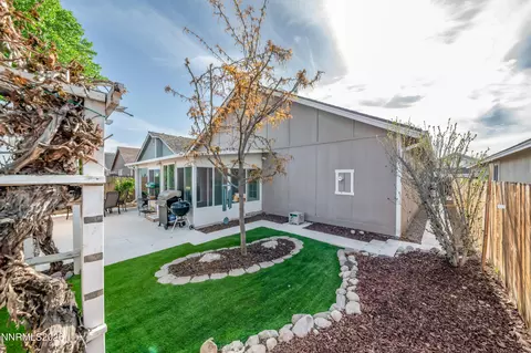 Exterior - 1065 Deena Way, Fallon, NV 89406 photo 4 of 5