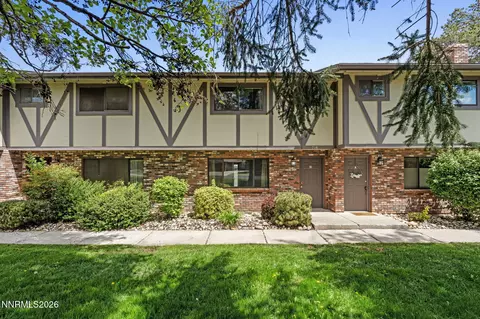 718 Travis Dr UNIT B, Carson City, NV 89701