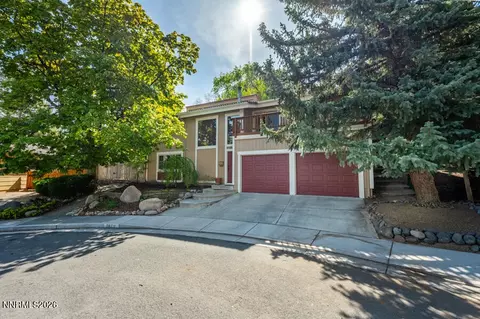 3870 Squaw Valley Cir, Reno, NV 89509