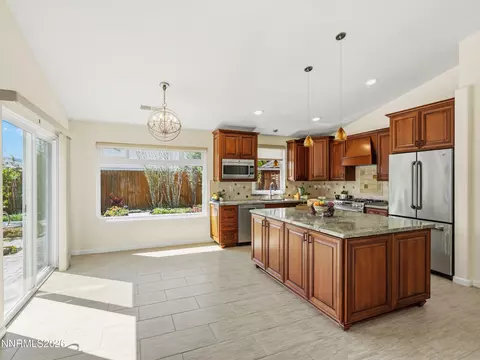 Kitchen - 9585 Navigator Dr, Reno, NV 89521 photo 3 of 20
