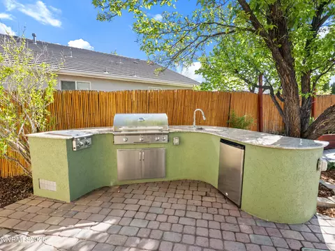 Kitchen - 9585 Navigator Dr, Reno, NV 89521 photo 1 of 20