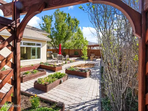 Exterior - 9585 Navigator Dr, Reno, NV 89521 photo 19 of 31