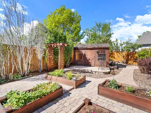 Exterior - 9585 Navigator Dr, Reno, NV 89521 photo 29 of 31