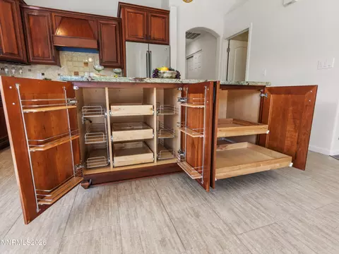 Kitchen - 9585 Navigator Dr, Reno, NV 89521 photo 8 of 20