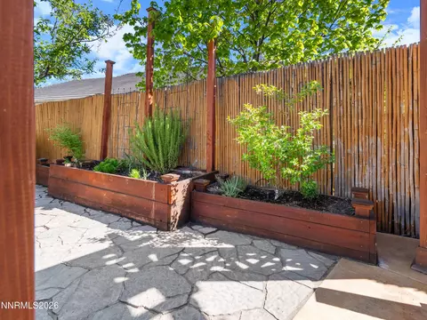 Exterior - 9585 Navigator Dr, Reno, NV 89521 photo 27 of 31