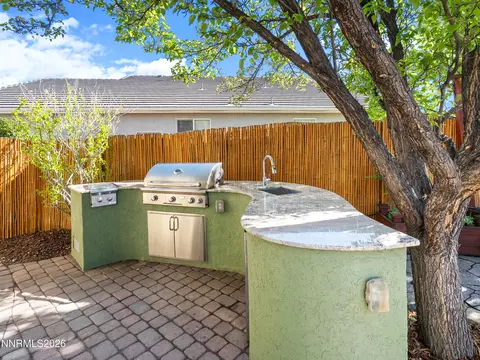Kitchen - 9585 Navigator Dr, Reno, NV 89521 photo 2 of 20