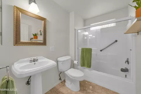 Bath - 812 Augusta Ln, Fallon, NV 89406 photo 2 of 2